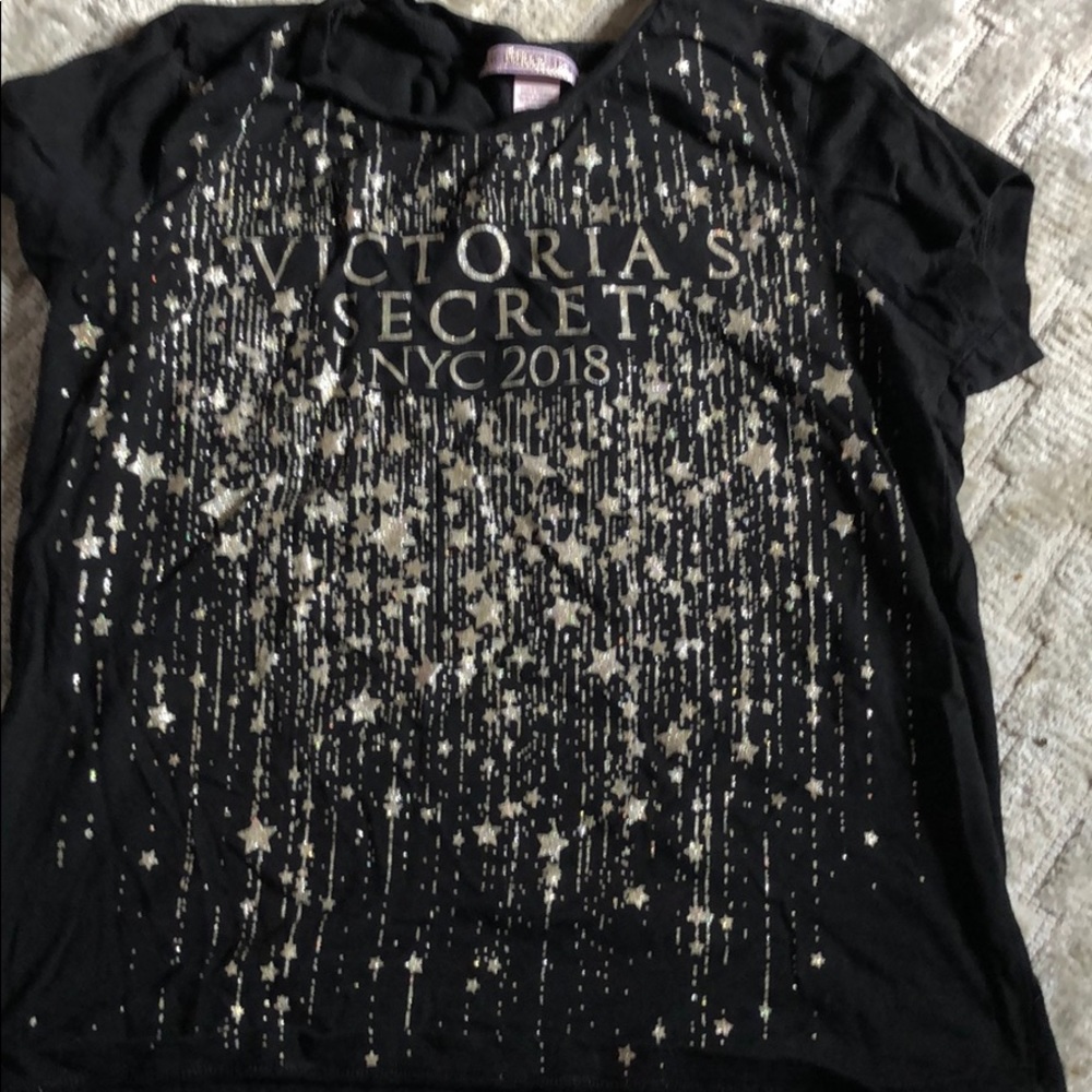 Victoria’s Secret top
